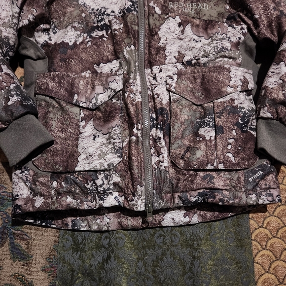 Camouflage Hooded Jacket with Pockets - Picture 2 of 5